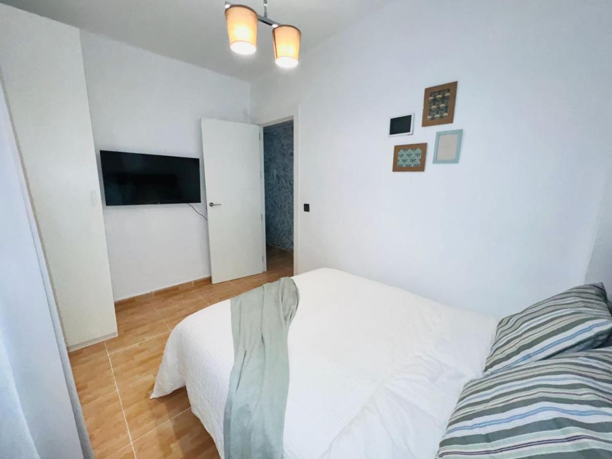 Holidays2Malaga 2 Bedroom Armengual De La Mota Close Shopping Center Экстерьер фото