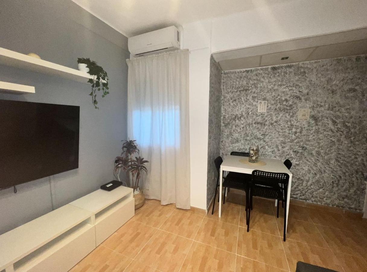 Holidays2Malaga 2 Bedroom Armengual De La Mota Close Shopping Center Экстерьер фото